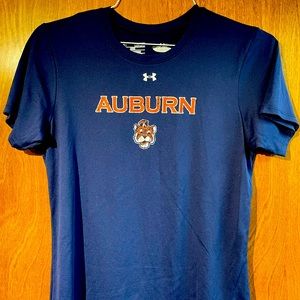 Auburn Under Armour Women’s Medium Vintage Sailor Aubie T-Shirt.